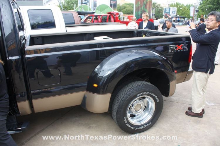 2003 Ford dually fender