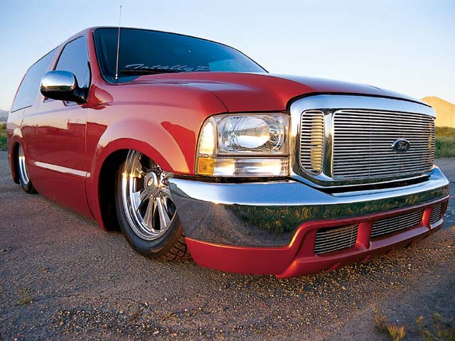 Lowered ford excursion #5